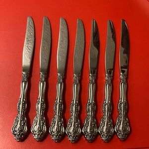 Oneida Michelangelo Dinner Knives set of 7